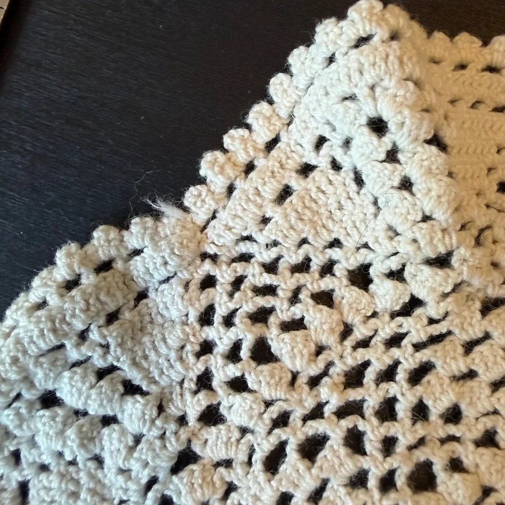 Vintage Hand Crochet Doily Off White Cotton Lace Scalloped Round 10 Inch